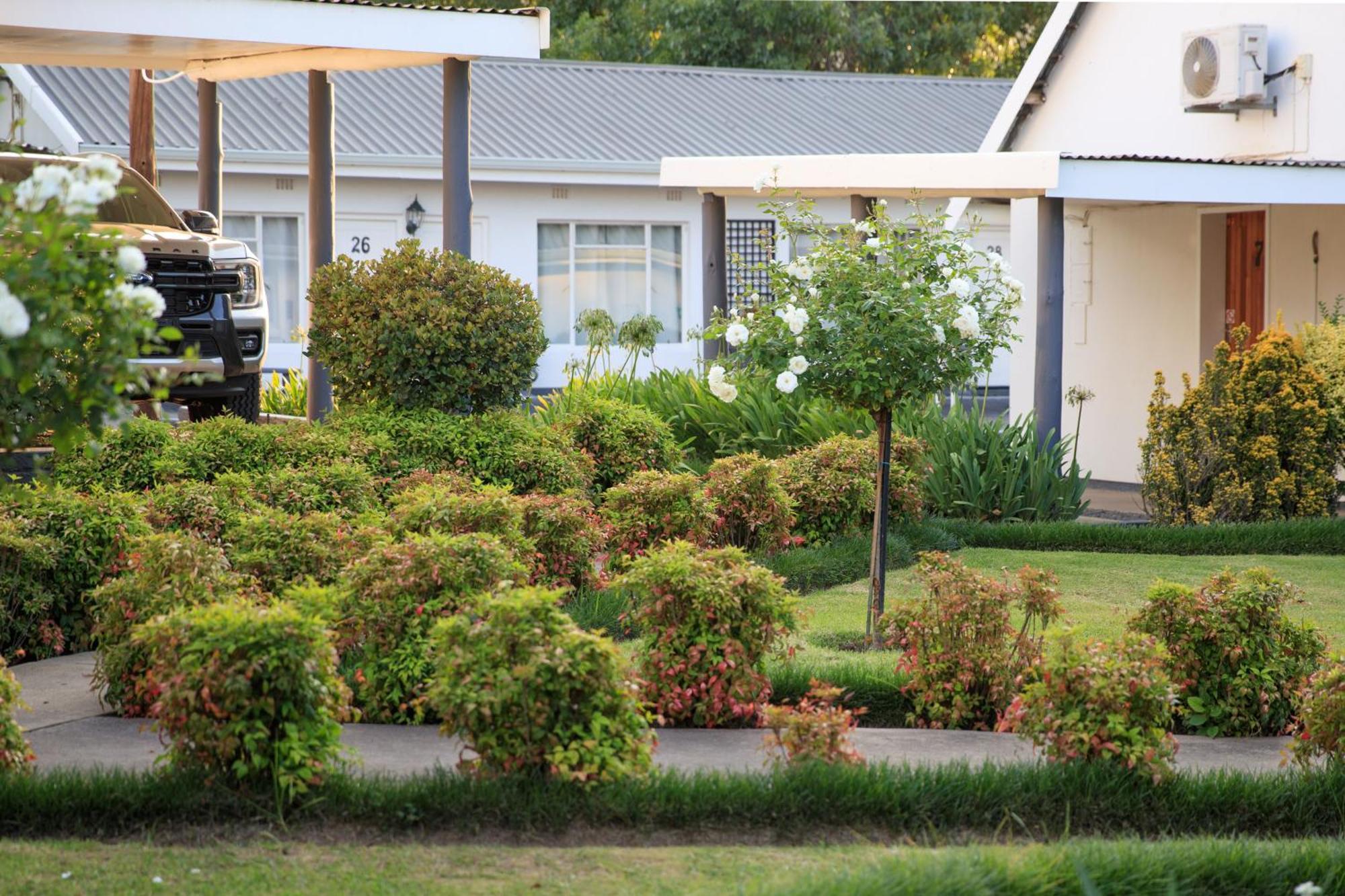 Mount Currie Inn Kokstad  Exteriör bild